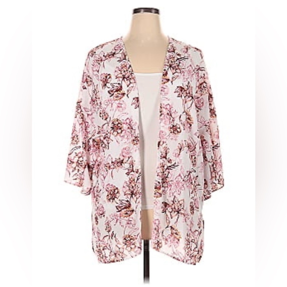 Pink Republic Soft Pink and White Komodo